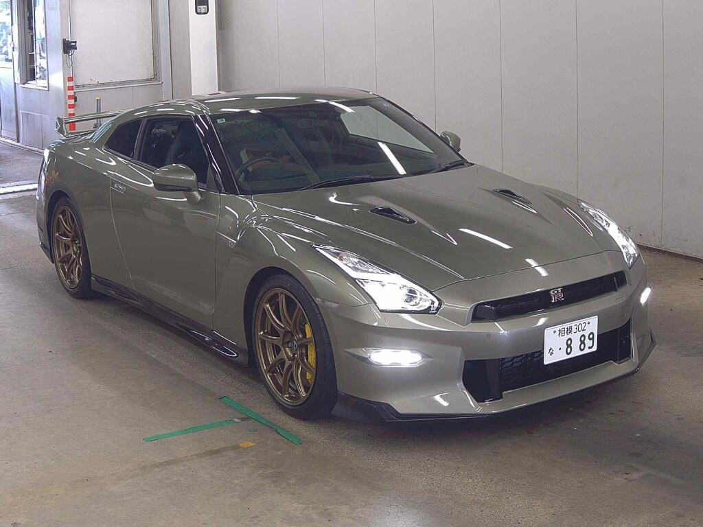 Nissan GT-R 2025 z aukcji japońskiej
