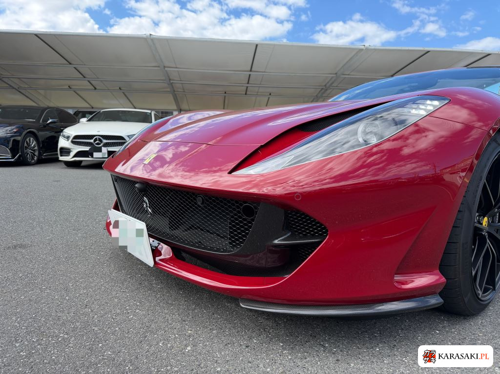 2021 Ferrari 812 GTS Base Grade 8
