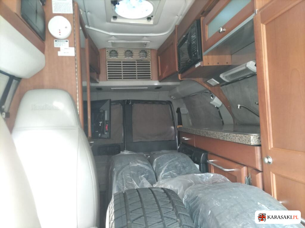 2010 Chevrolet Express 6