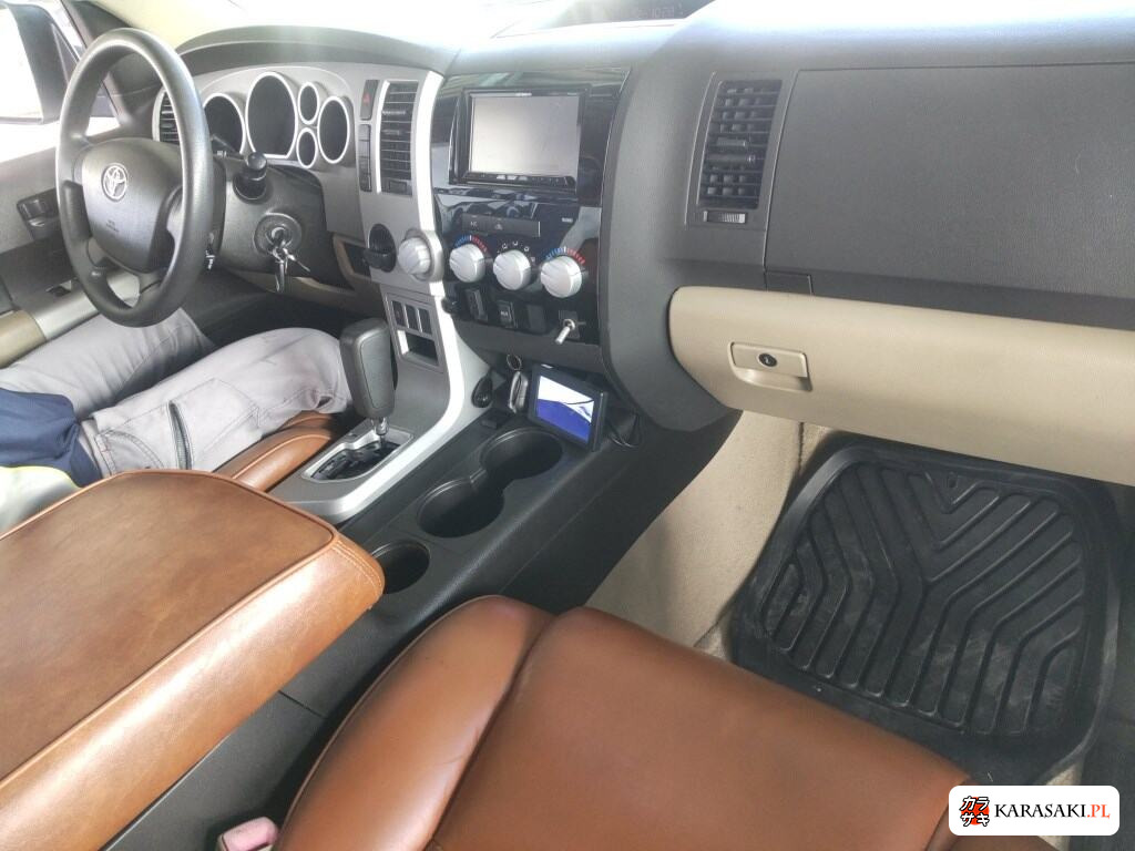 2010 America Toyota Tundra 4D 5