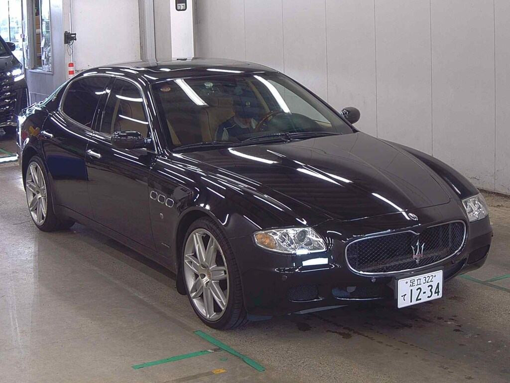 Maserati Quattroporte 2008 z aukcji japońskiej