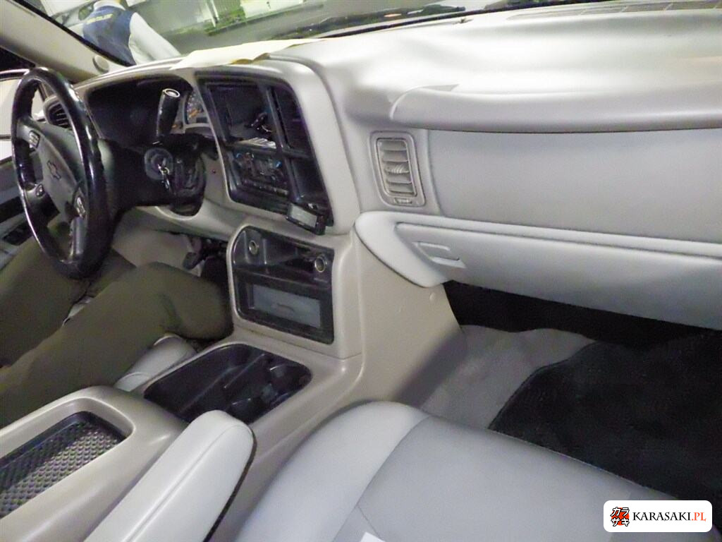 2003 Chevrolet Tahoe 5D 4WD LT 5