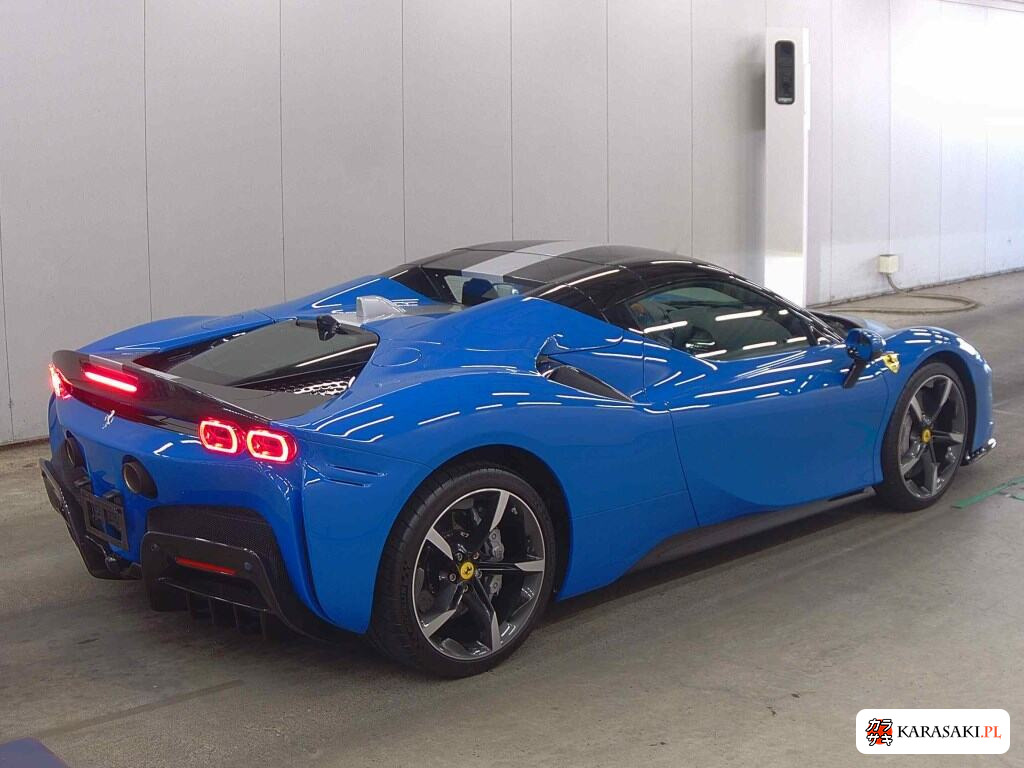 2023 Ferrari SF90 Spider 4WD Base Grade 4