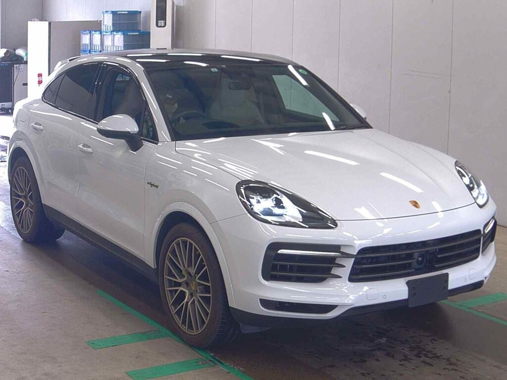 Porsche Cayenne Coupe 2023 z aukcji japońskiej