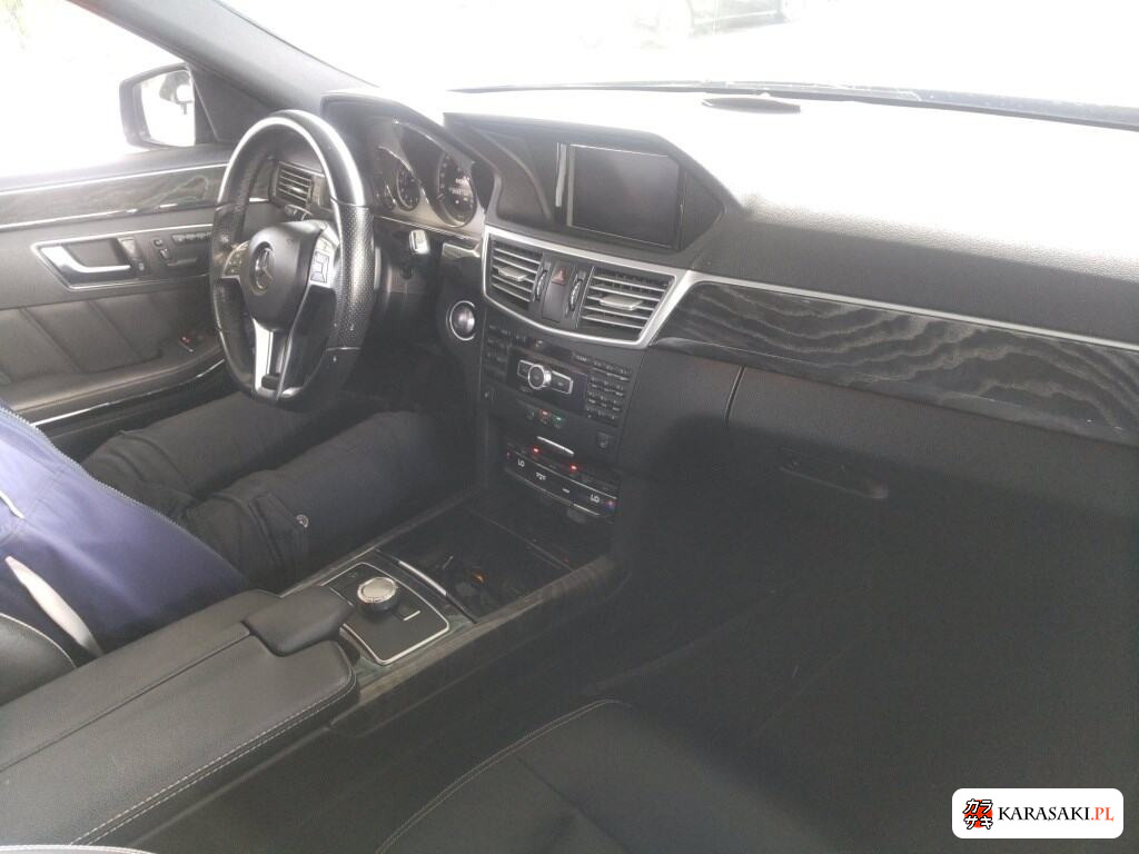 2013 Mercedes-Benz E-Class Stationwagon 4WD E300 4MATIC Avantgarde AMG 5