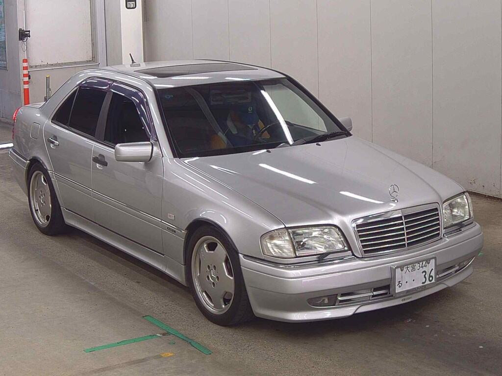 AMG C-Class 1996 z aukcji japońskiej