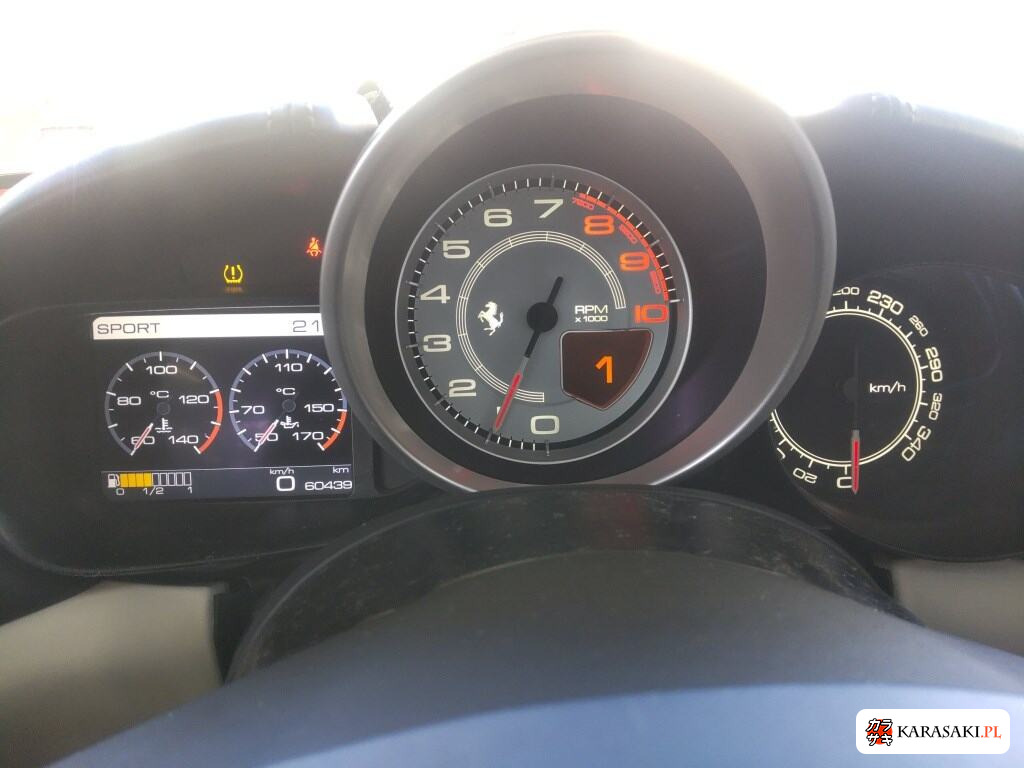 2015 Ferrari California T Base Grade 6