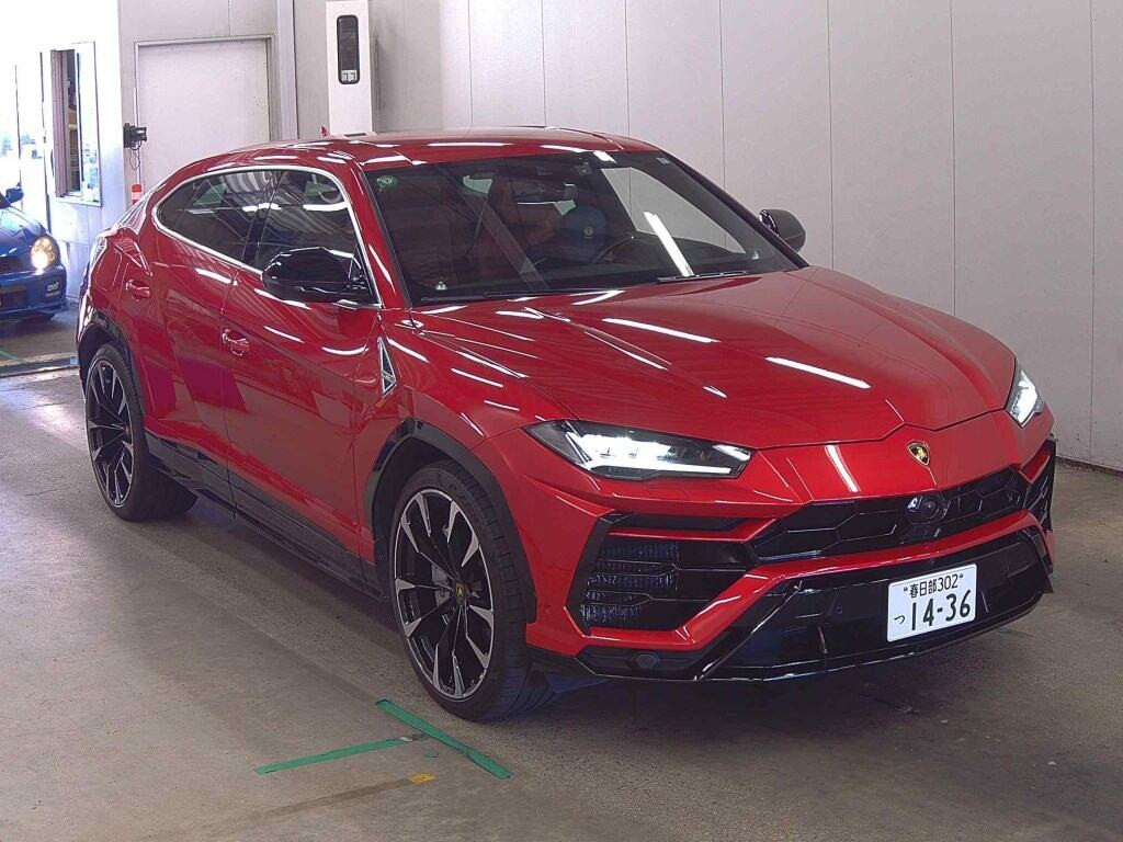 Lamborghini Urus 2021 z aukcji japońskiej