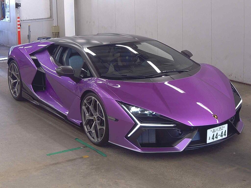 Lamborghini Revuelto 2026 z aukcji japońskiej