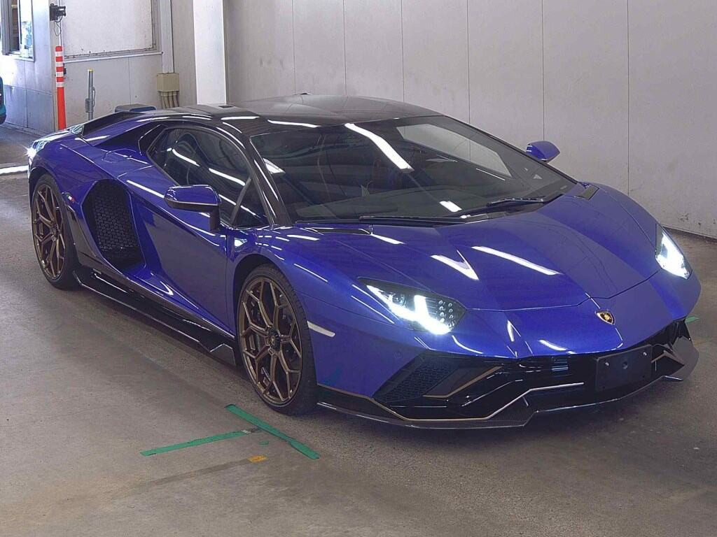 Lamborghini Aventador 2022 z aukcji japońskiej