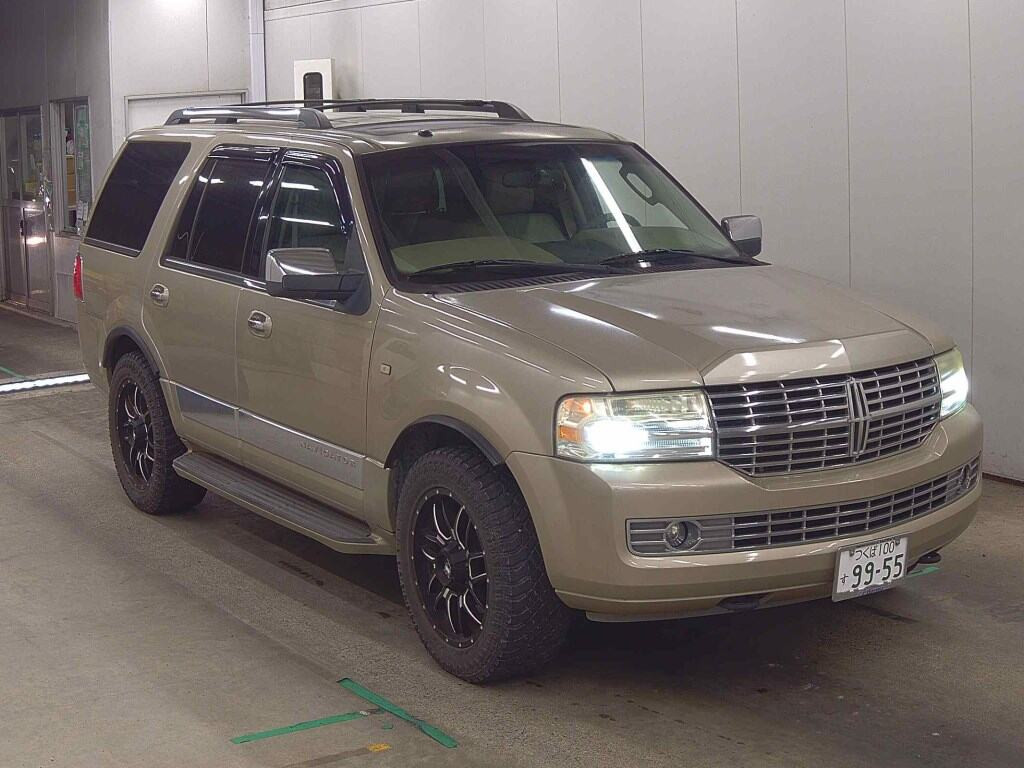 Lincoln Navigator 2008 z aukcji japońskiej