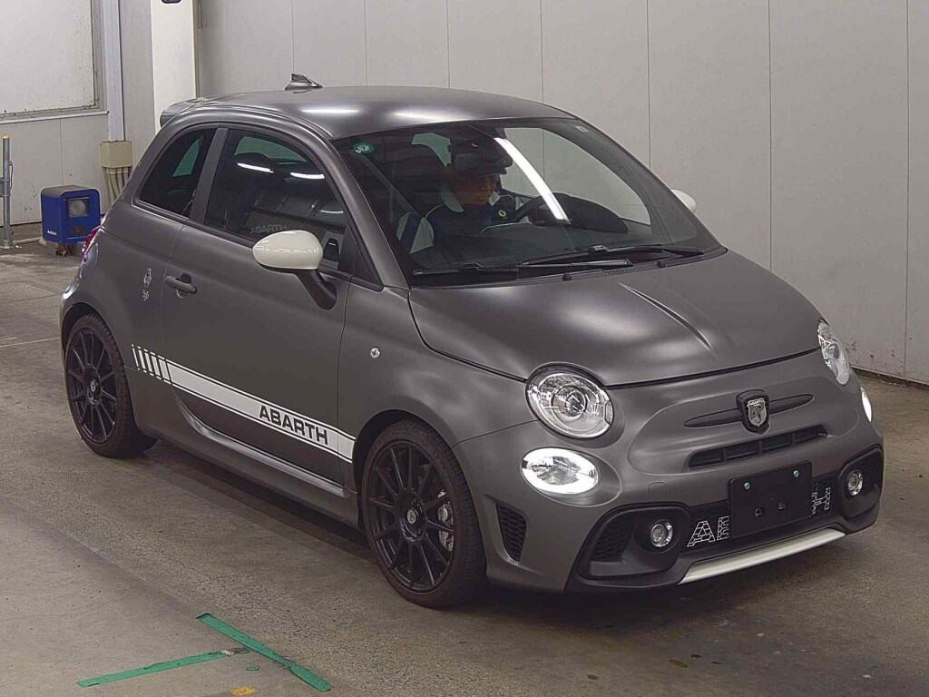 Abarth 595 2019 z aukcji japońskiej