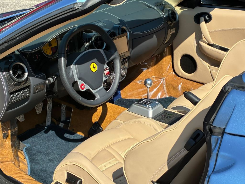 Ferrari F430 Spider 2009 z aukcji japońskiej