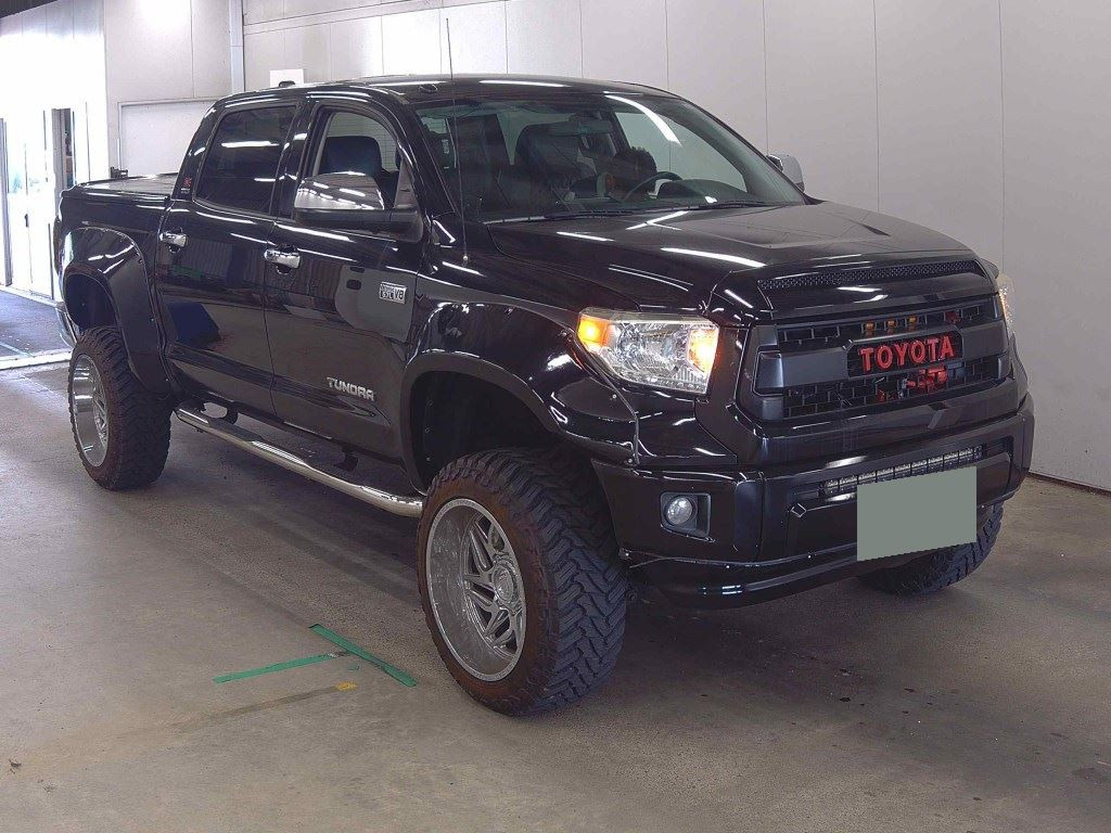 America Toyota Tundra 2014 z aukcji japońskiej