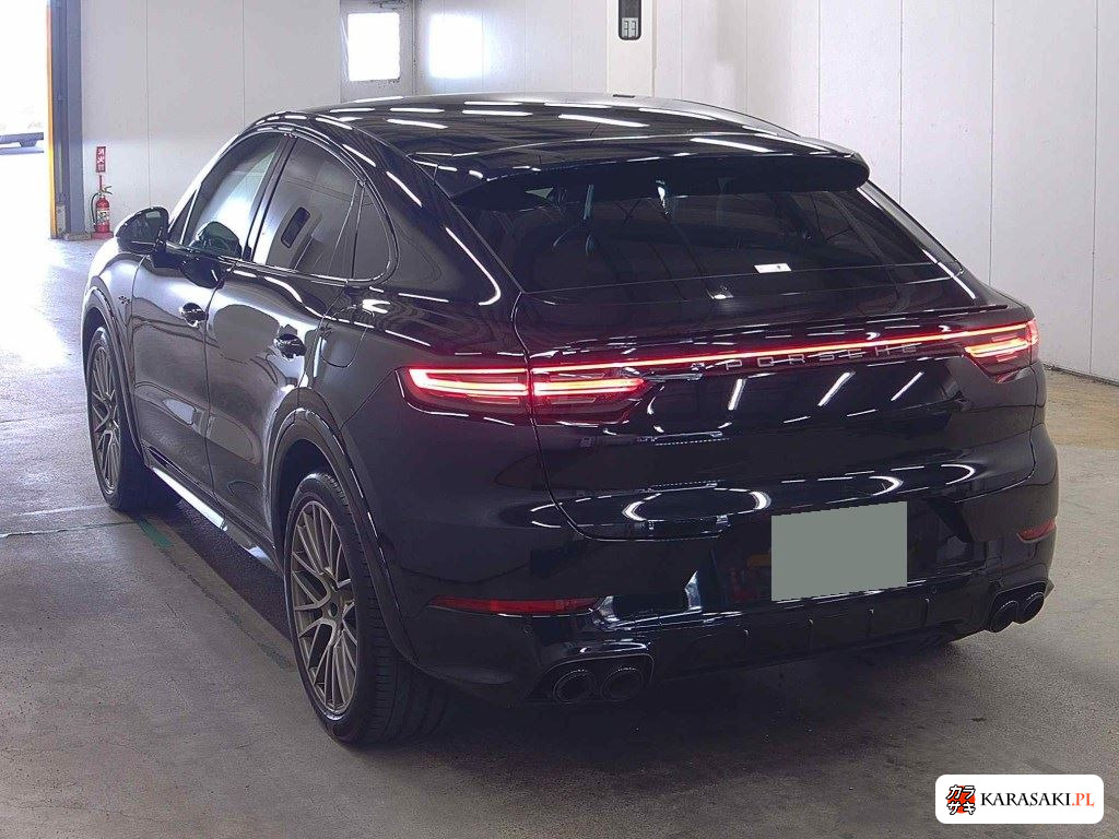 2022 Porsche Cayenne Coupe 4WD E-Hybrid Platinum Edition 2