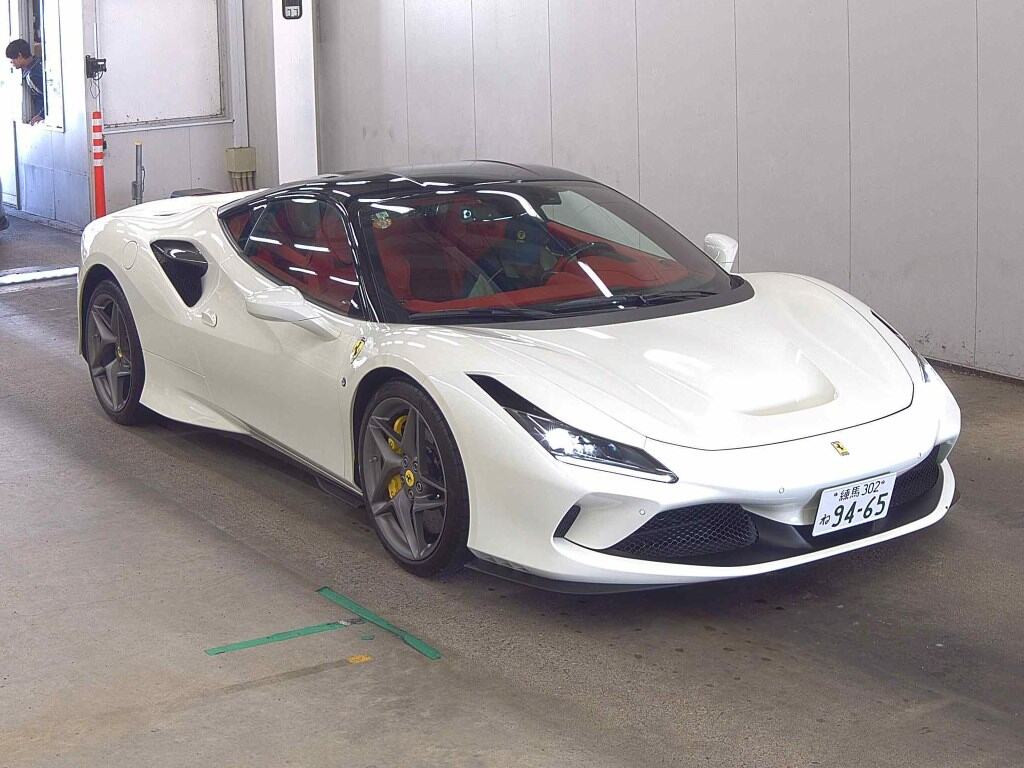 Ferrari F8 Tributo 2021 z aukcji japońskiej