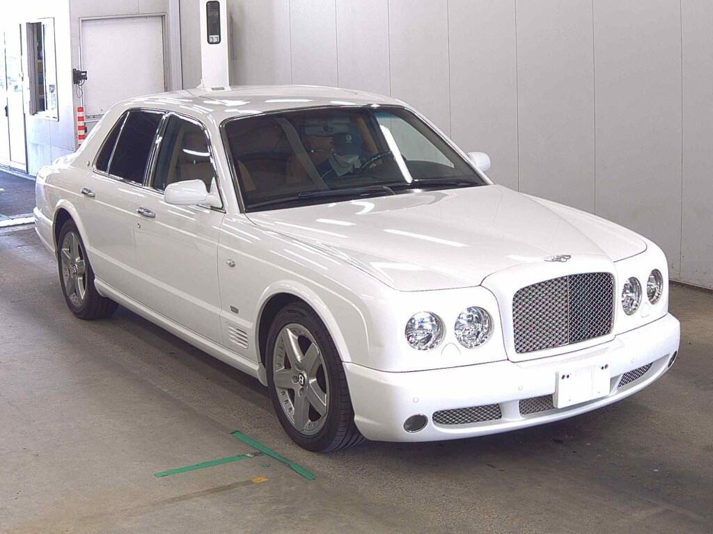 Bentley Arnage 2006 z aukcji japońskiej