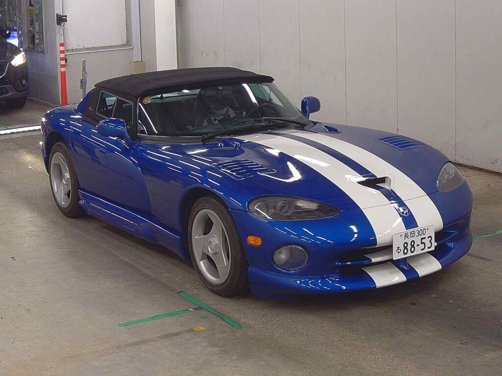 Dodge Viper 1995 z aukcji japońskiej