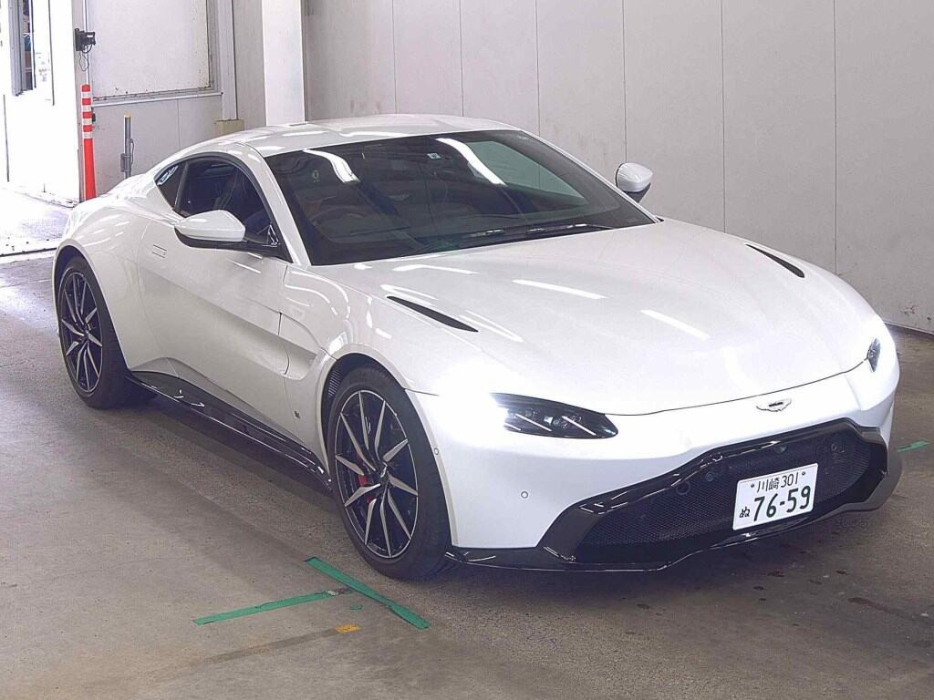 Aston Martin Vantage 2021 z aukcji japońskiej