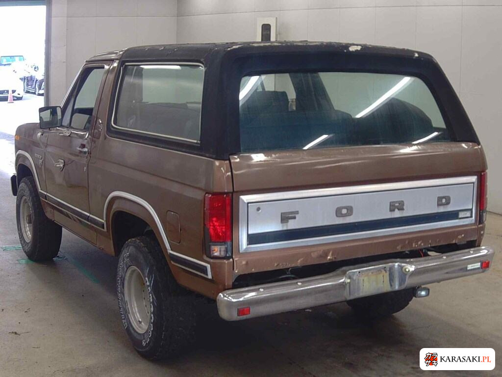 1983 Ford Bronco 4WD XLT 2