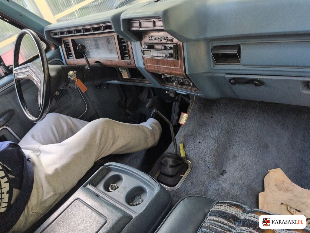 1983 Ford Bronco 4WD XLT 5
