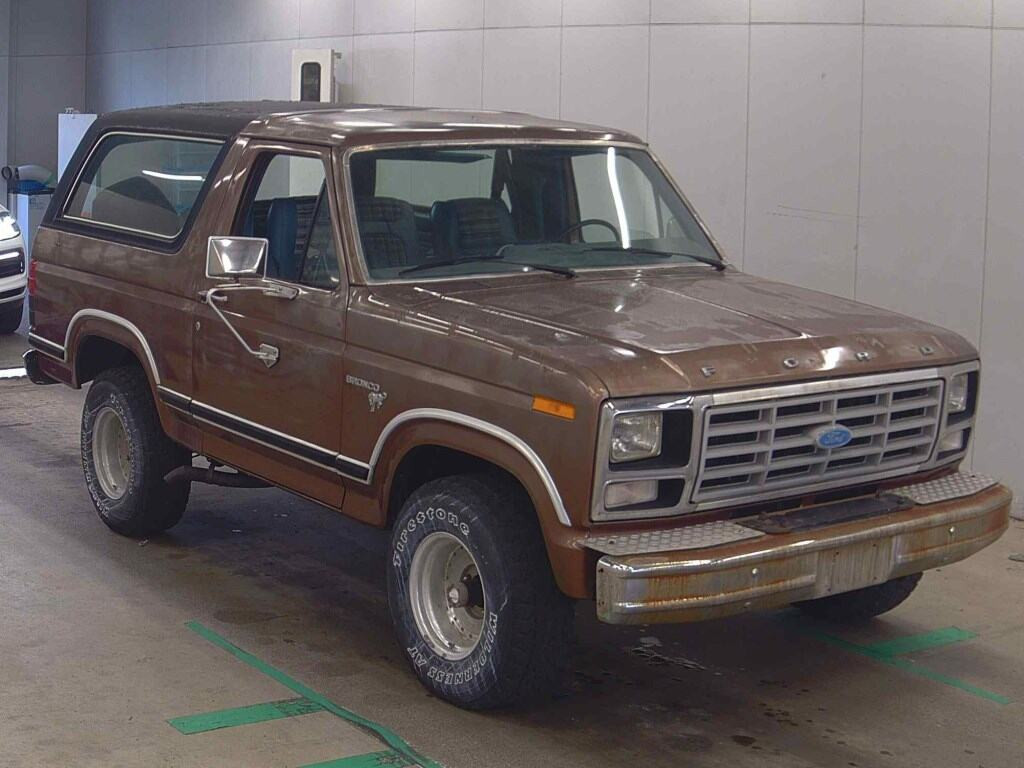 Ford Bronco 1983 z aukcji japońskiej