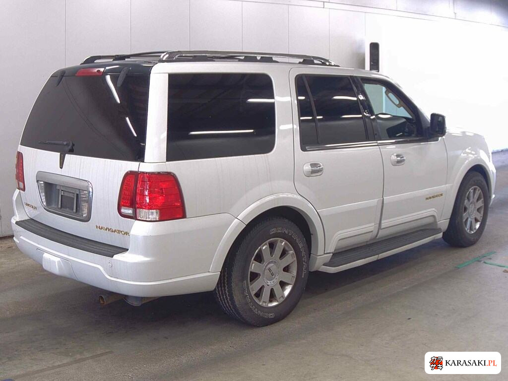 2005 Lincoln Navigator 4