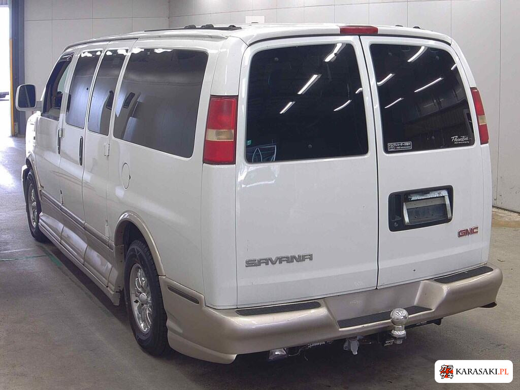 2010 GMC Savana 4D 2