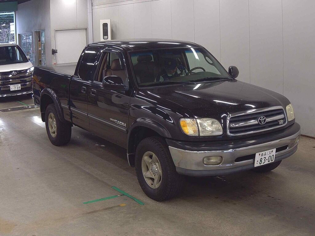 America Toyota Tundra 2008 z aukcji japońskiej