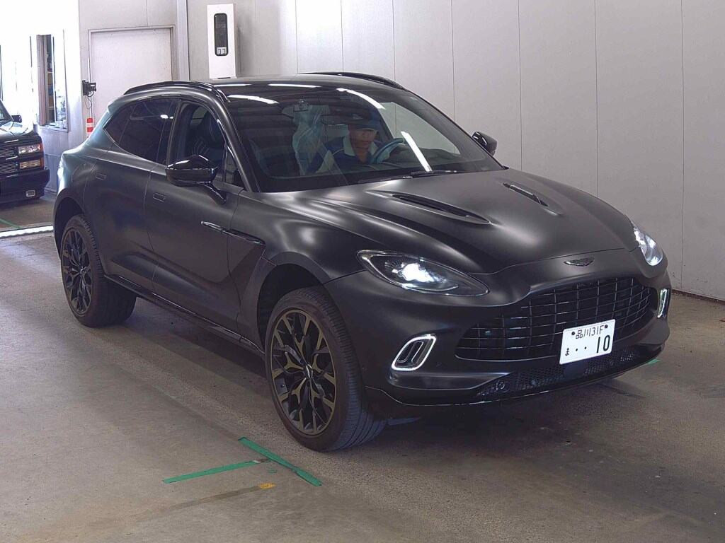 Aston Martin DBX 2021 z aukcji japońskiej