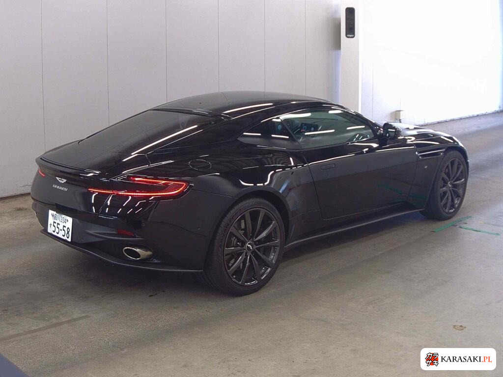 2017 Aston Martin DB11 V12 4