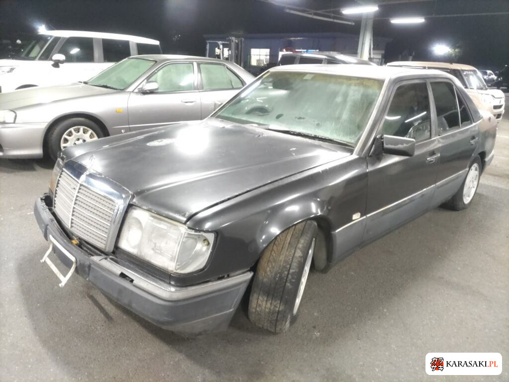 1992 Mercedes-Benz Medium Class 4D 300E 3