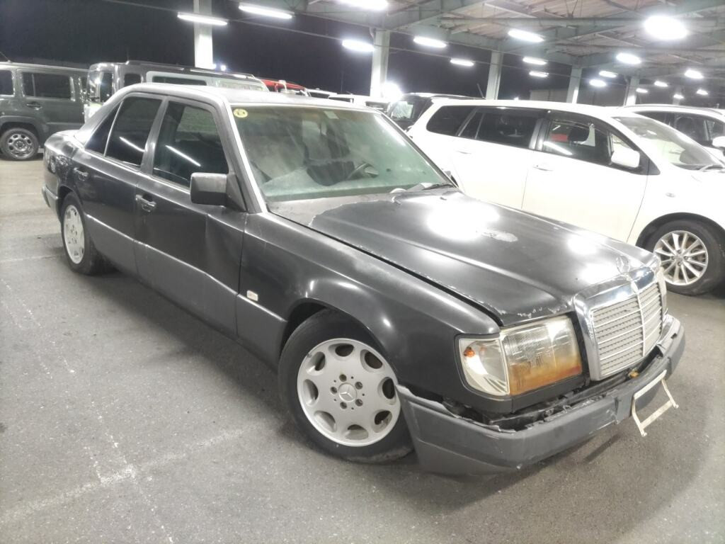 Mercedes-Benz Medium Class 1992 z aukcji japońskiej