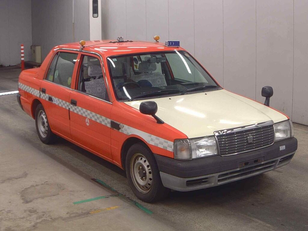 Toyota Crown Comfort 2008 z aukcji japońskiej