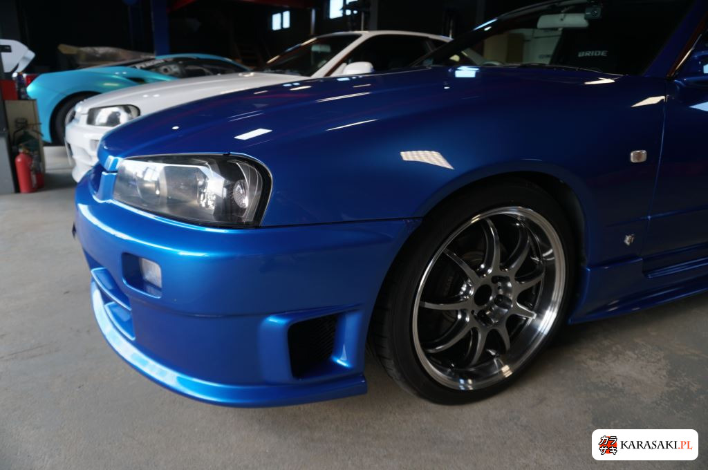 Nissan Skyline 2000 z aukcji japońskiej