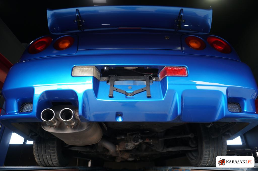 Nissan Skyline 2000 z aukcji japońskiej