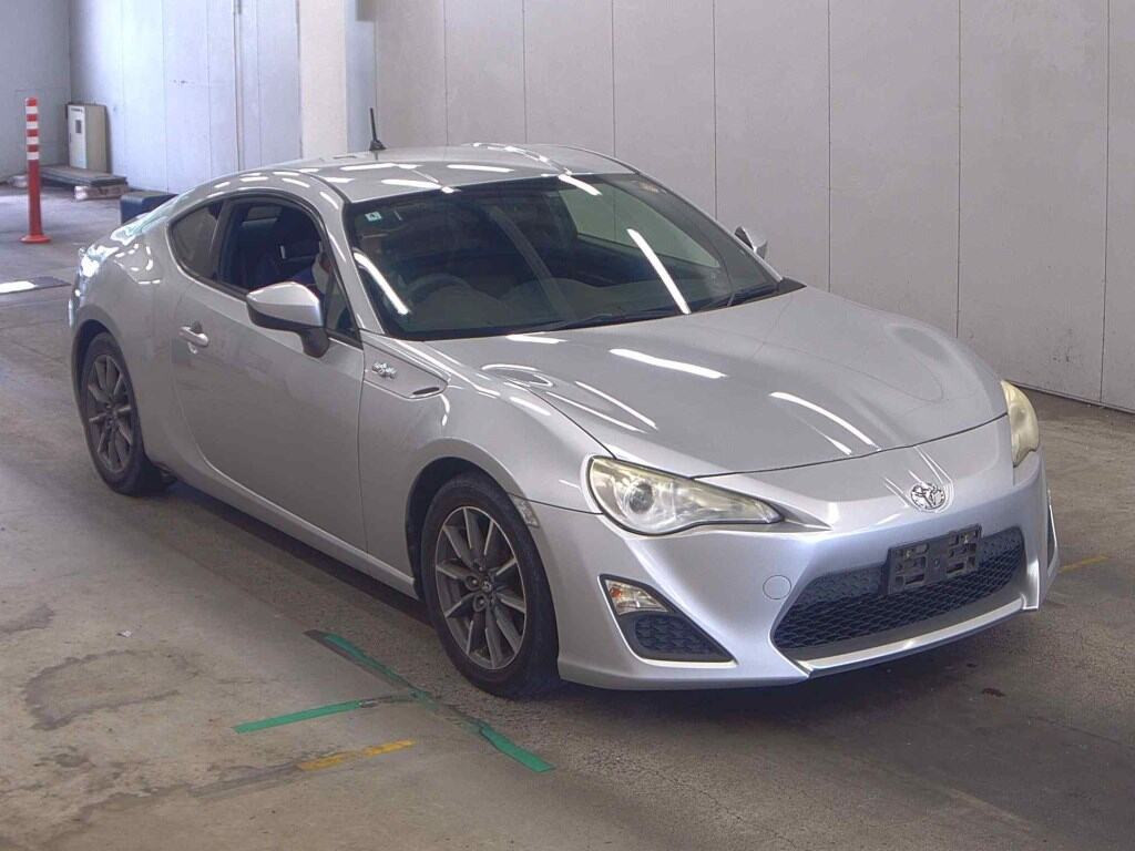 Toyota 86 2012 z aukcji japońskiej