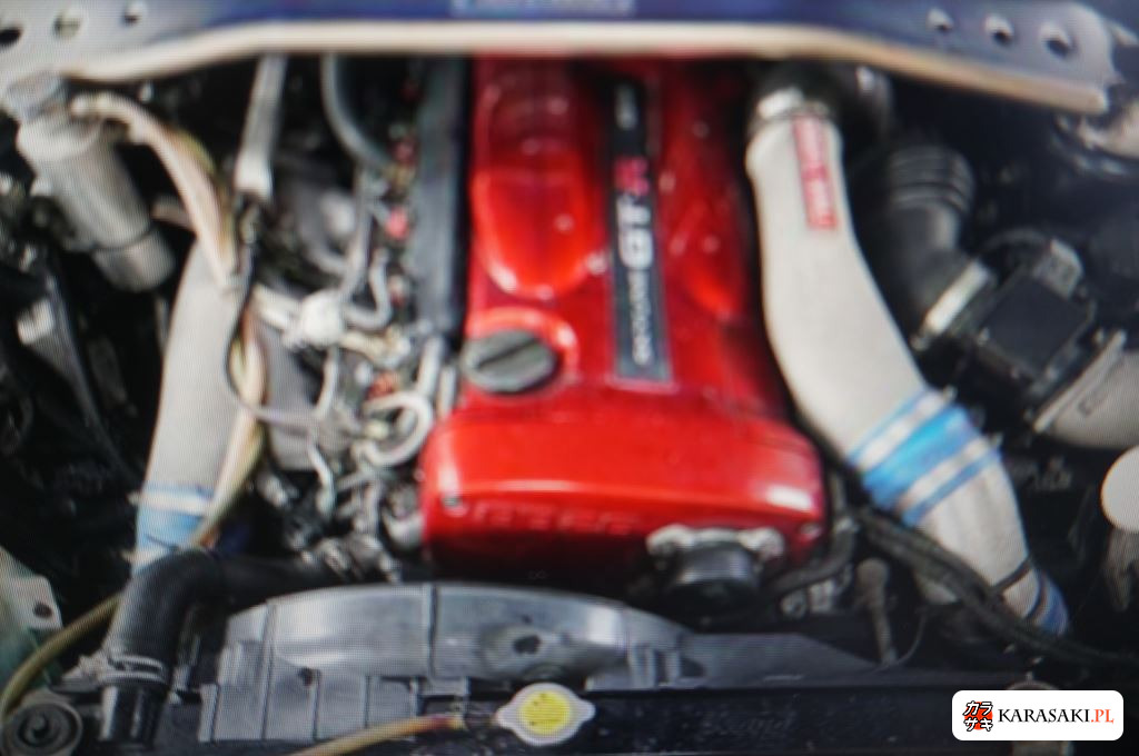 Nissan Skyline 1999 z aukcji japońskiej