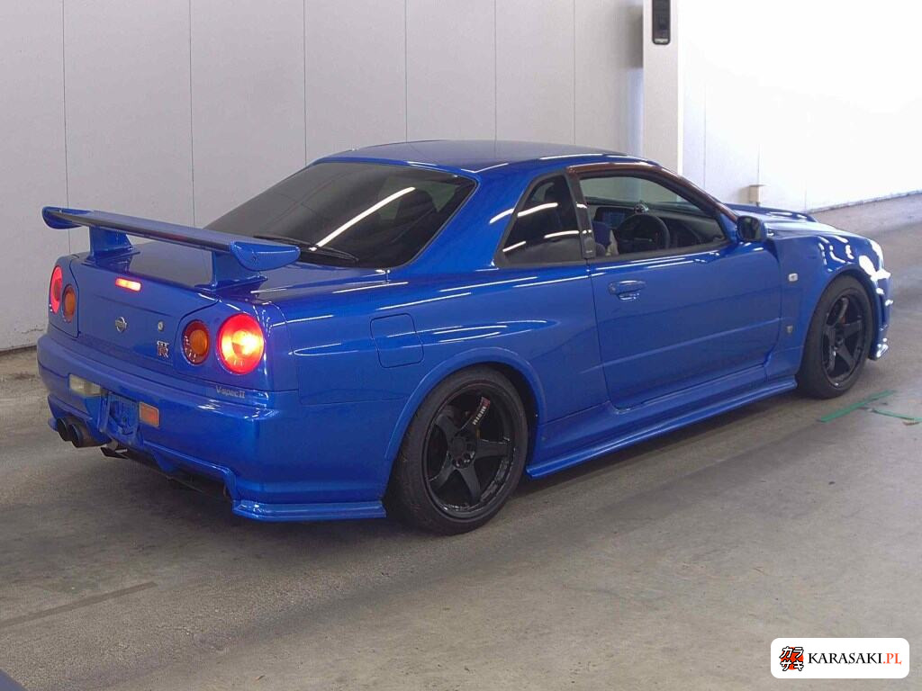 Nissan Skyline 1999 z aukcji japońskiej