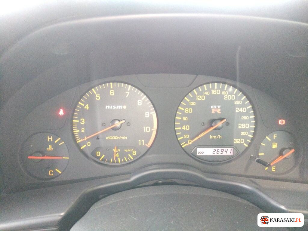 Nissan Skyline 2001 z aukcji japońskiej