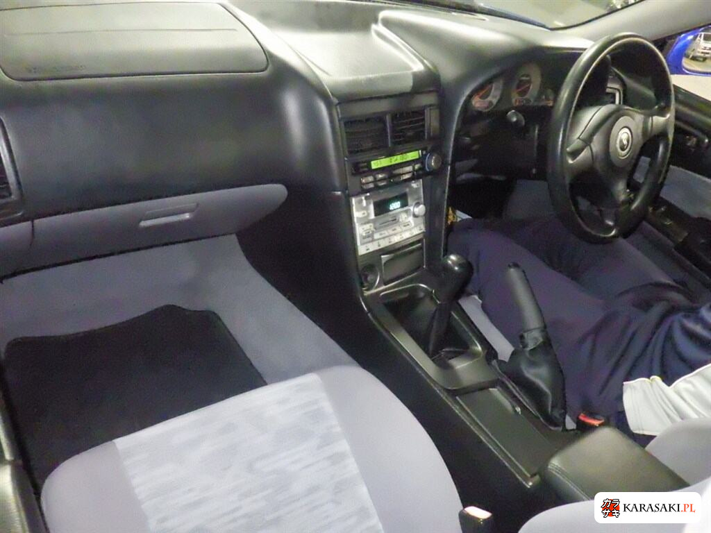 Nissan Skyline 2001 z aukcji japońskiej