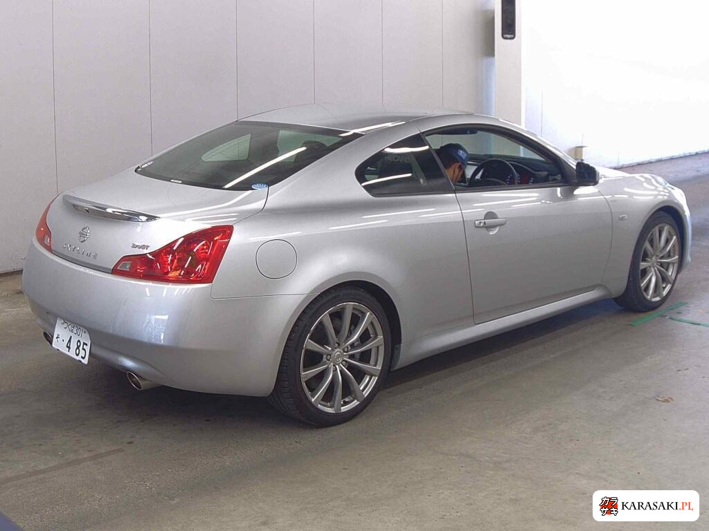 Nissan Skyline 2008 z aukcji japońskiej