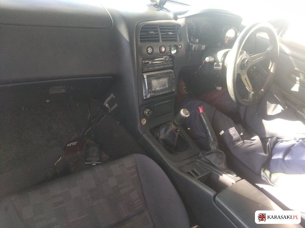 Nissan Skyline 1998 z aukcji japońskiej