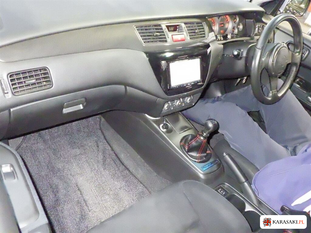 Mitsubishi Lancer 2004 z aukcji japońskiej