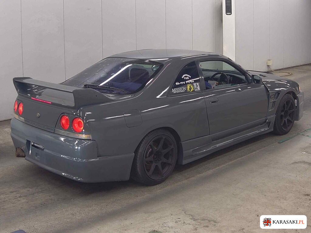 Nissan Skyline 1997 z aukcji japońskiej