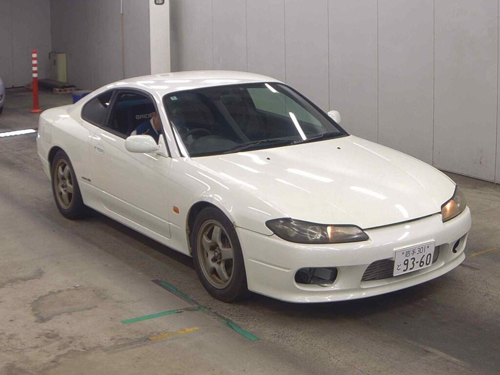 Nissan Silvia 1999 z aukcji japońskiej