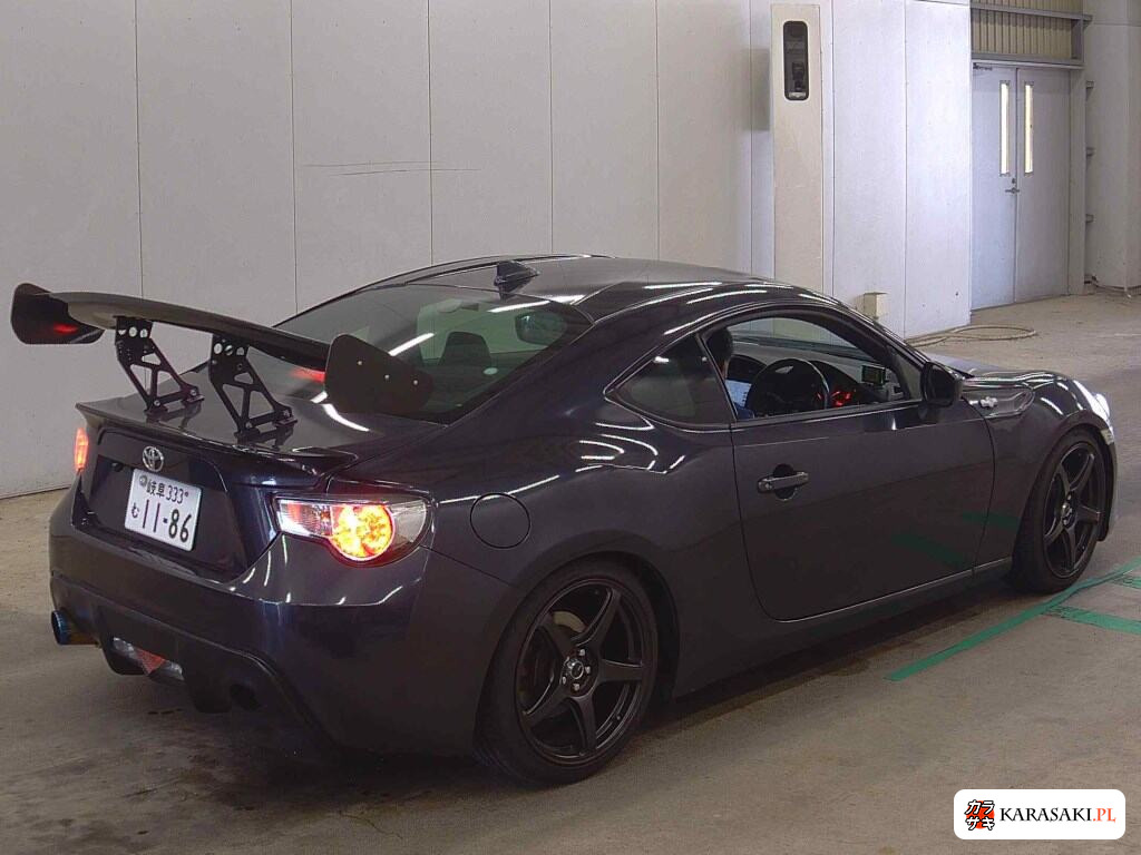 Toyota 86 2016 z aukcji japońskiej