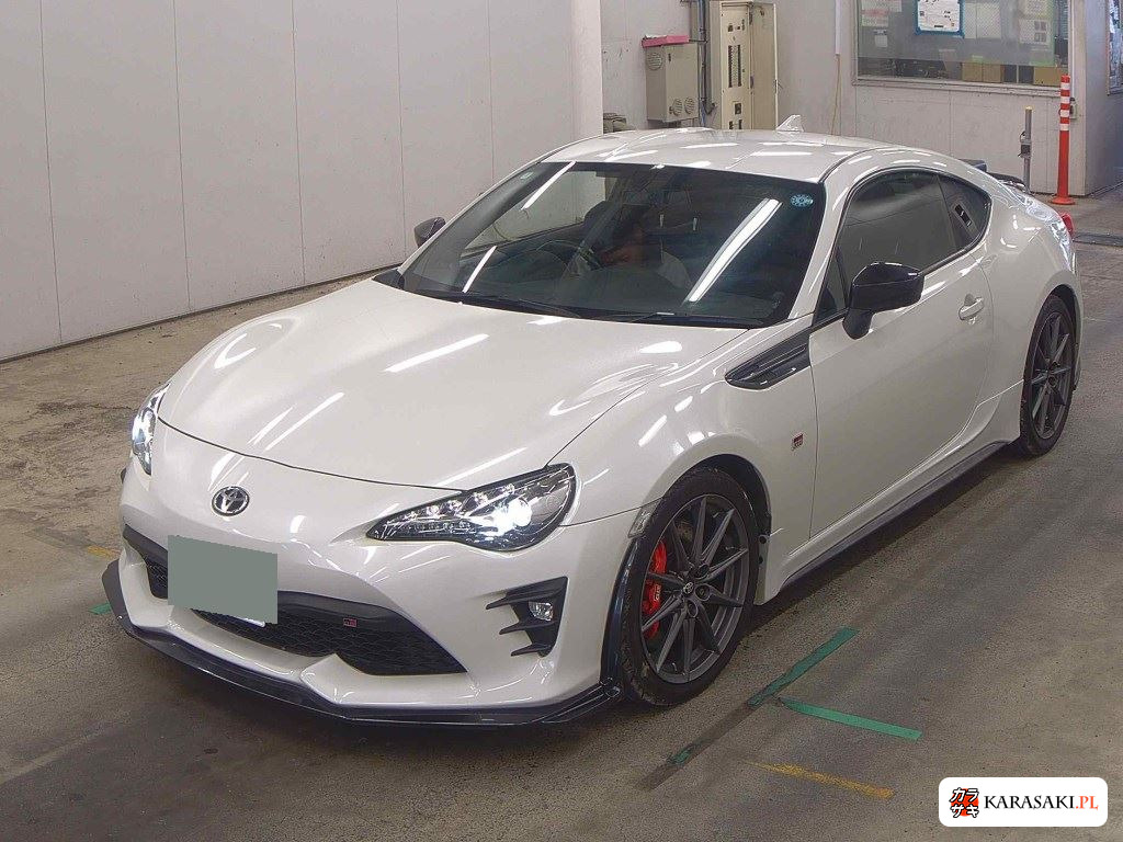 Toyota 86 2018 z aukcji japońskiej