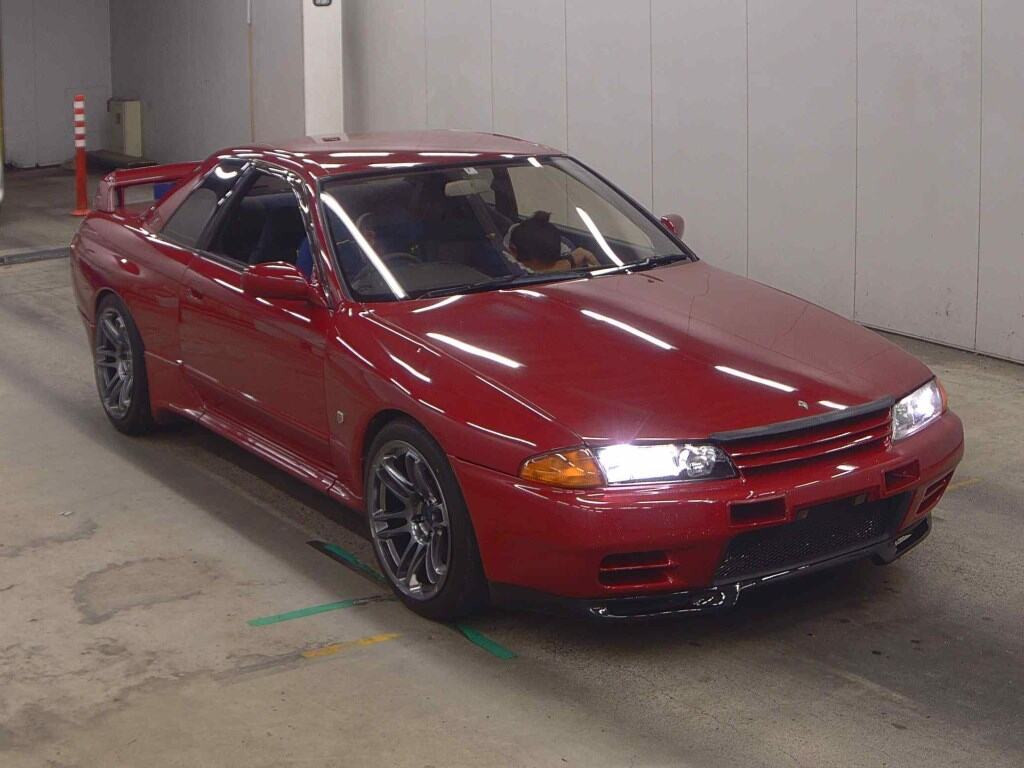 Nissan Skyline 1992 z aukcji japońskiej