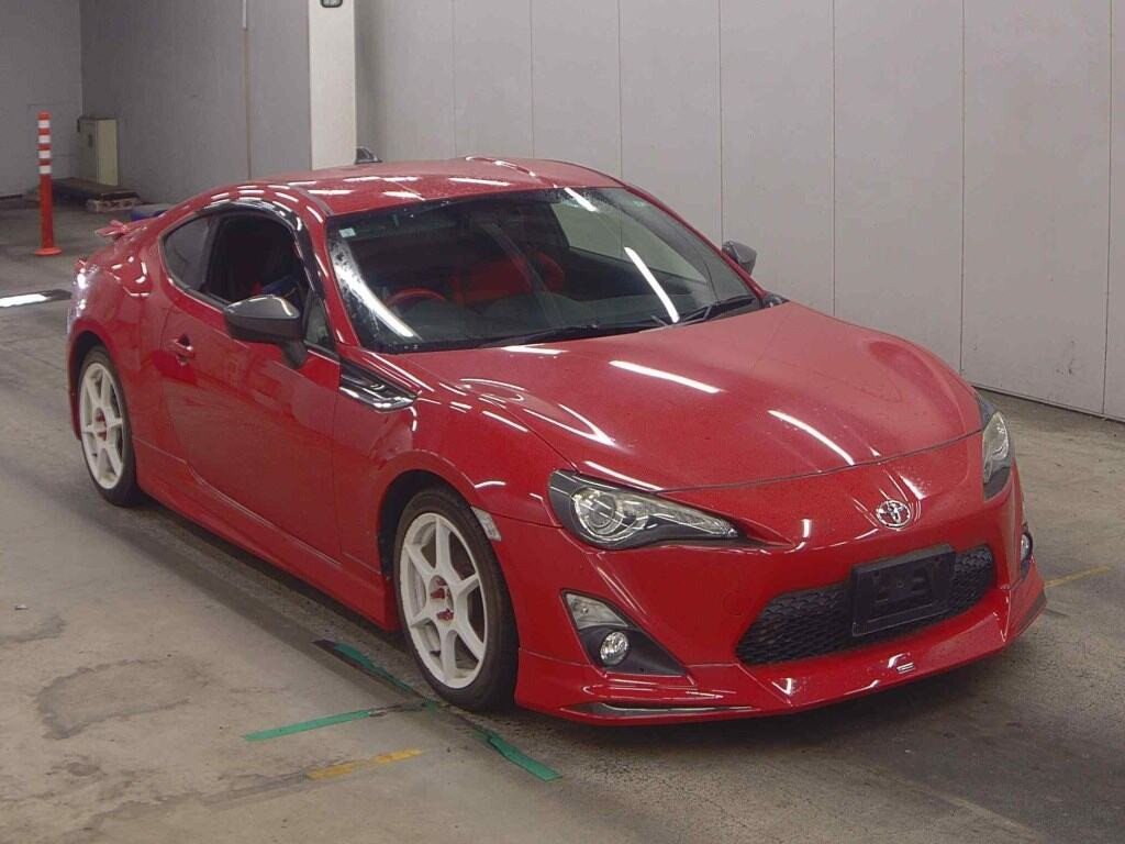 Toyota 86 2015 z aukcji japońskiej